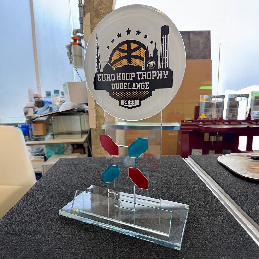 image-trophee-en-verre-service-01